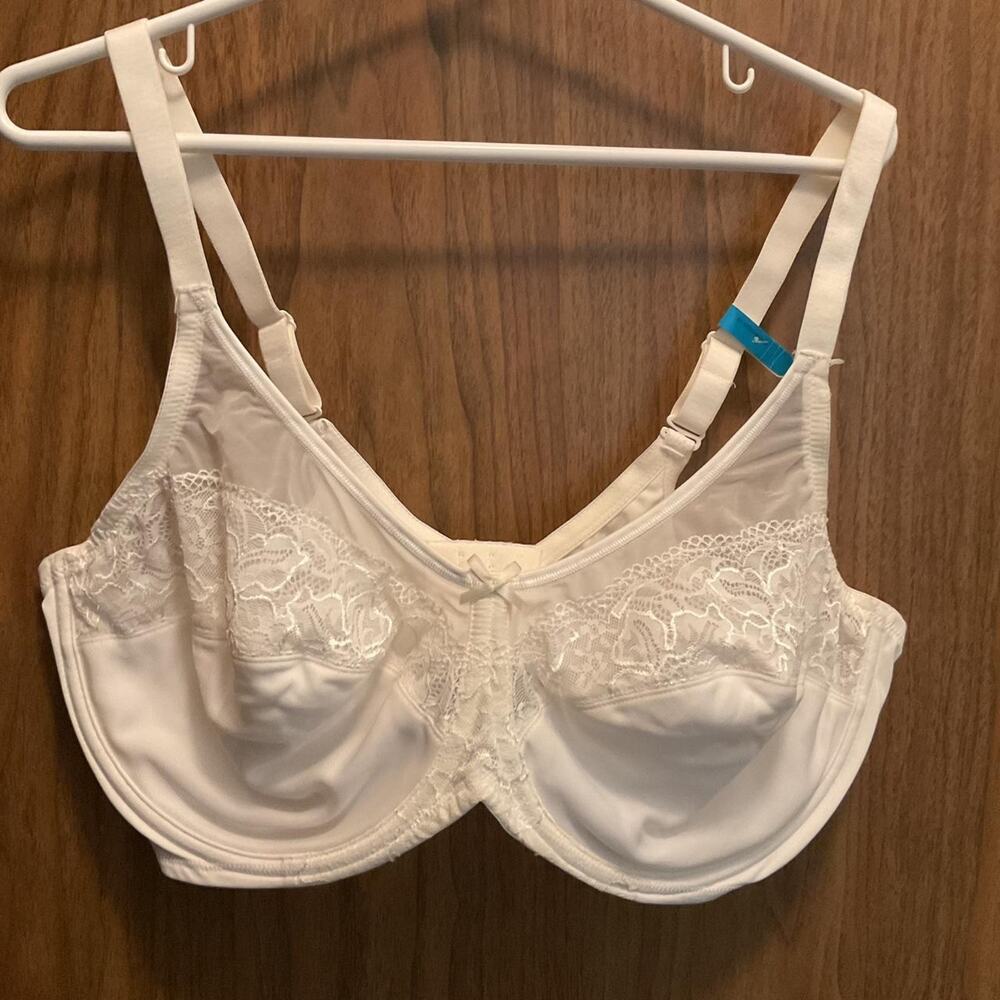 NEW Lilyette White lace bra with adjustable straps and underwire